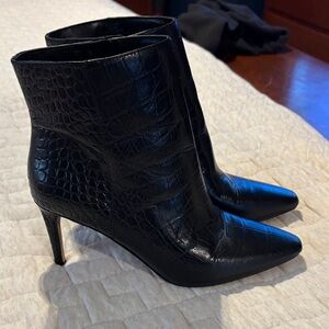Vince Camuto Black Textured Heeled Boots